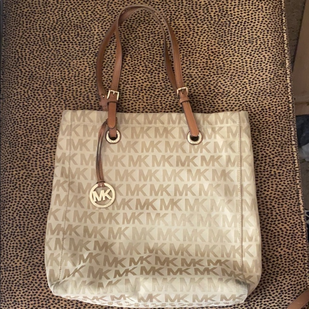 Michael Kors tote